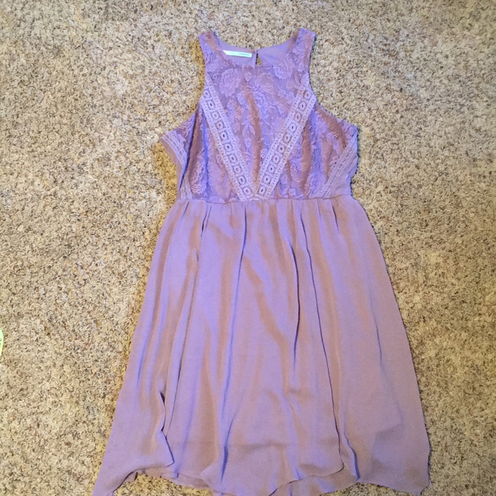 Lace top sleeveless dress